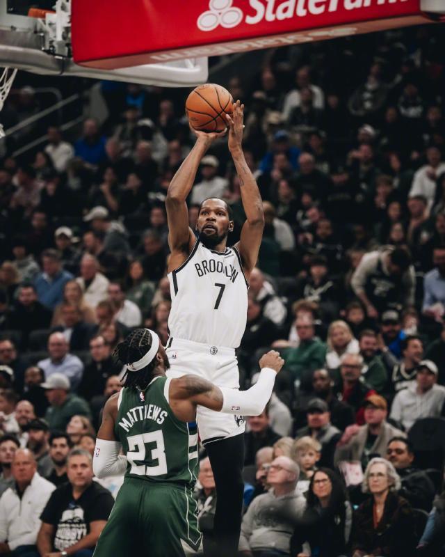 1666849172041054901.jpg 0049cqBdgy1h7jnb8u7y4j60u011igs702.jpg